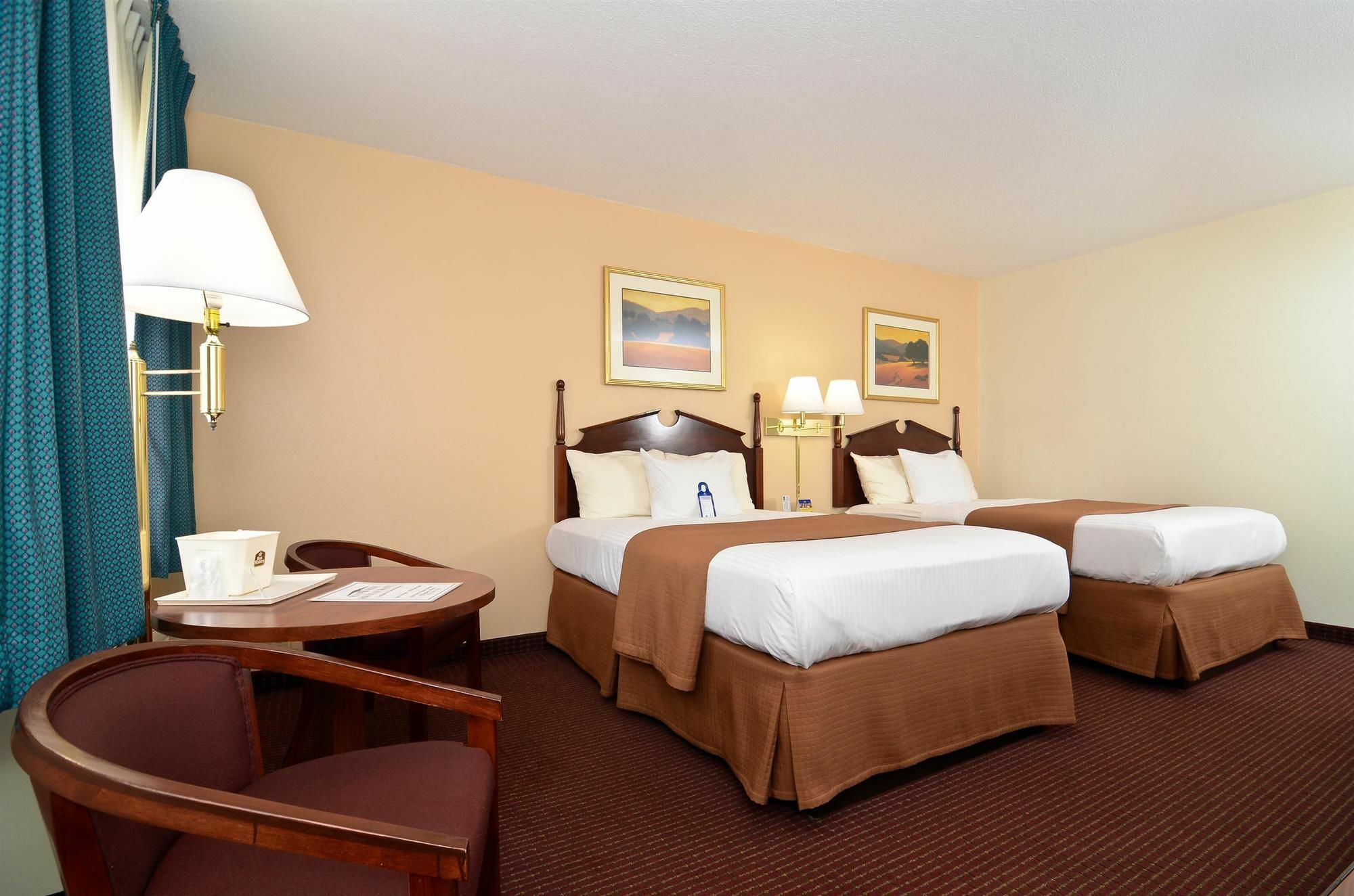 Best Western Raintree Inn Effingham Buitenkant foto